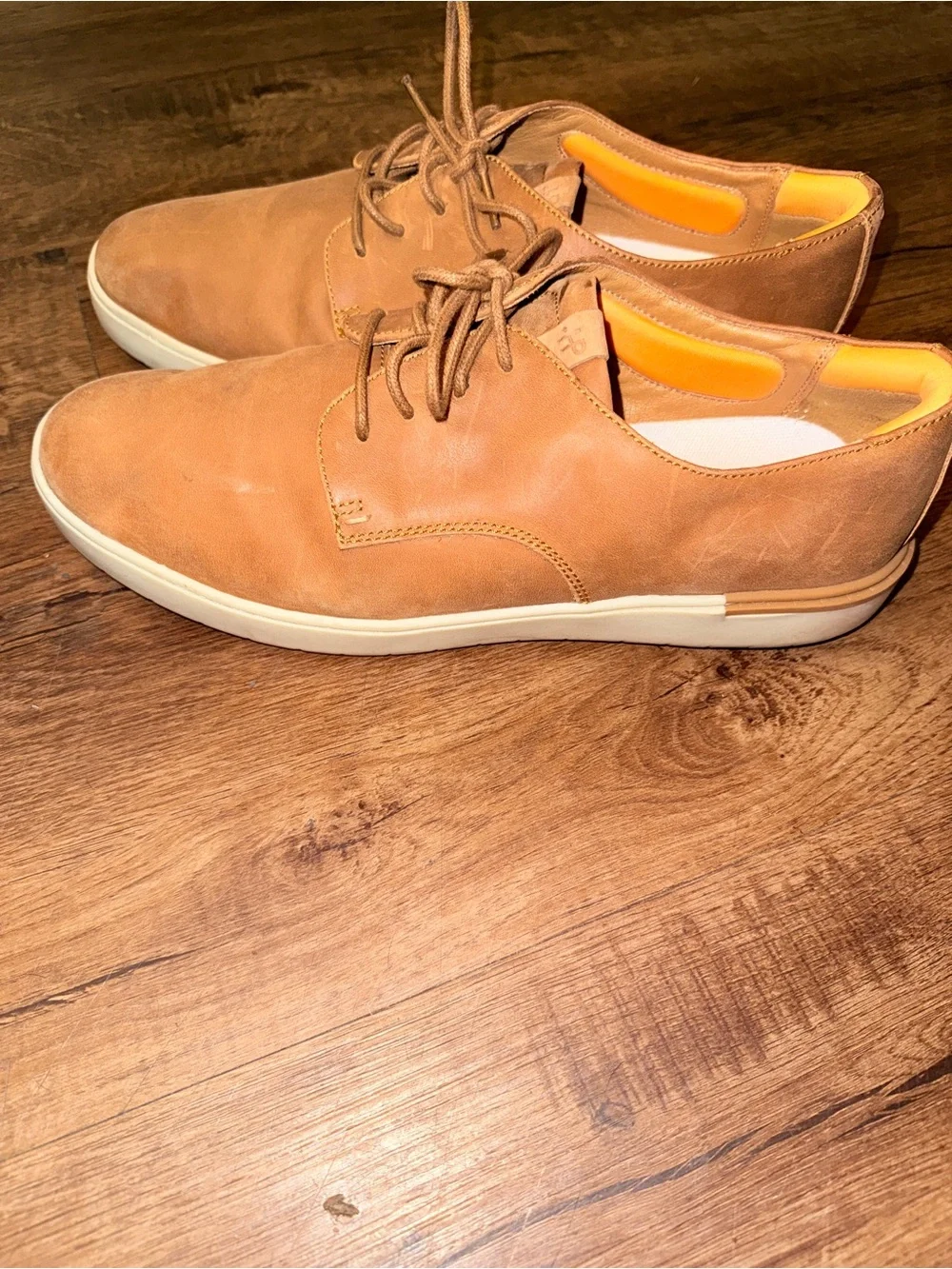 Hush Puppies Men's Tan Leather Boat Shoes with White Soles